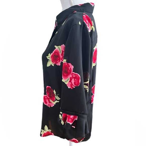 🔥🔥Jonathan Martin Black Blouse With Roses 3/4 Sleeve With Ruffle Size 12 - Picture 2 of 4